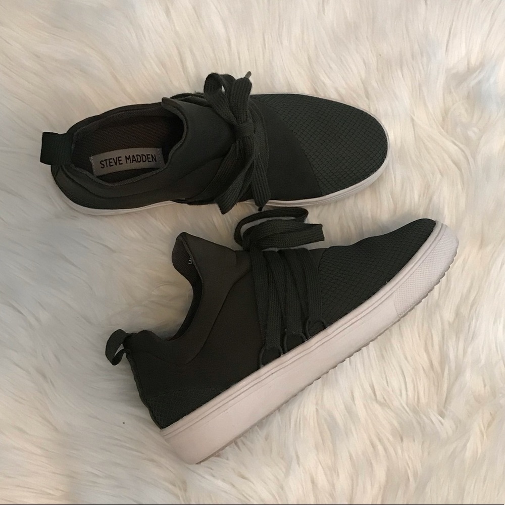 Green Steve Madden Lancer